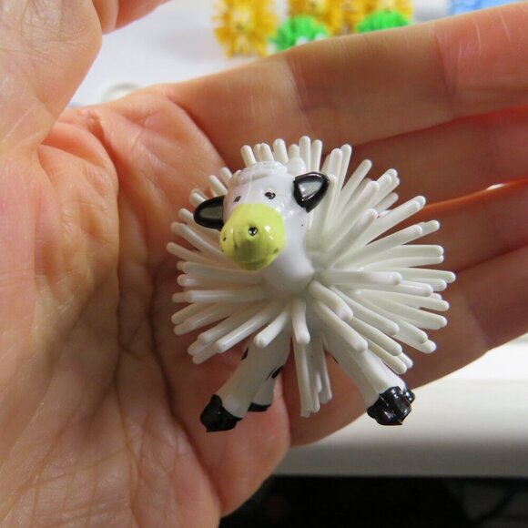 Easter Egg Filler: Porcupine Animal Balls (12) - Picture 5 of 8